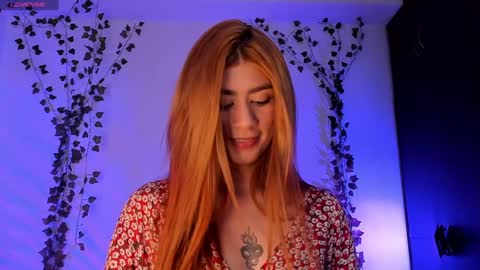 Snapshot of daniela_saenz1 chatting on 01/27/25, 02:42 Dani Saenz online show from 01/27/25, 02:42