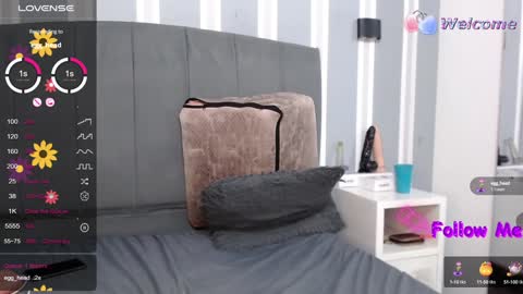 Snapshot of danielaa_a chatting on 01/16/25, 01:27 Daniela online show from 01/16/25, 01:27