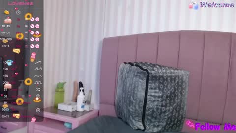 Snapshot of danielaa_a chatting on 02/07/25, 10:30 Daniela online show from 02/07/25, 10:30