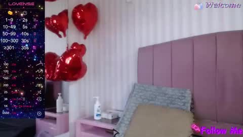 Snapshot of danielaa_a chatting on 02/19/25, 07:48 Daniela online show from 02/19/25, 07:48