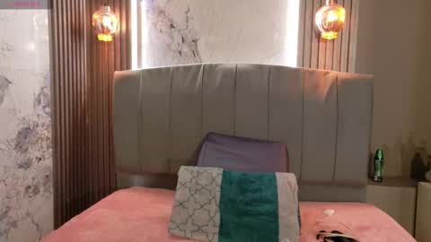 Snapshot of danielaa_a chatting on 10/12/25, 01:26 Daniela online show from 10/12/25, 01:26