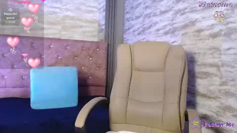 Snapshot of danielaa_a chatting on 07/22/26, 11:51 Daniela online show from 07/22/26, 11:51