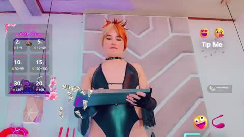 Snapshot of danielaadamss chatting on 02/16/25, 05:15 Daniela online show from 02/16/25, 05:15