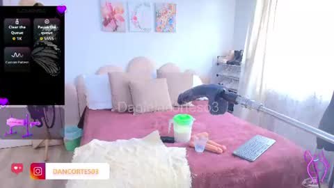 Snapshot of danielacortes03 chatting on 07/04/26, 07:09 I think I will close this page please leave me a message if you want to know about me online show from 07/04/26, 07:09