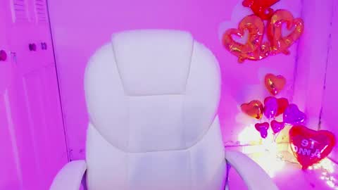 Daniela online show from 02/11/25, 07:02