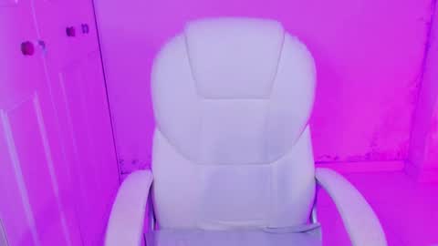 Snapshot of danielahot2 chatting on 02/28/25, 10:41 Daniela online show from 02/28/25, 10:41