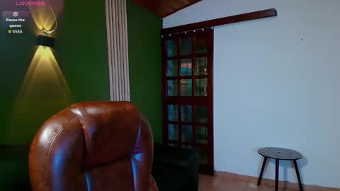 danielamonroe online show from 11/14/25, 01:54