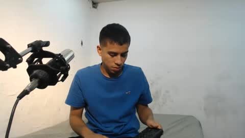 danielitopapii online show from 12/21/24, 01:04