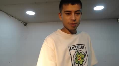 danielitopapii online show from 12/30/24, 02:51