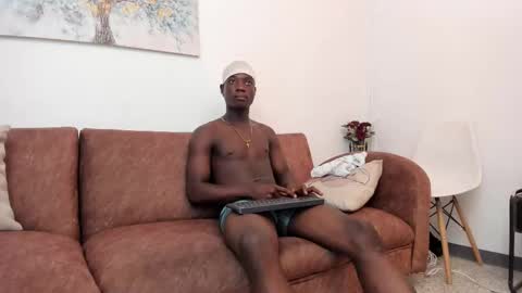 daniell_ferrari online show from 02/04/25, 02:17