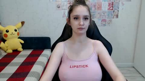 Daniella Martin online show from 04/18/26, 12:36