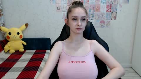 Snapshot of daniella_martin chatting on 05/06/26, 12:41 Daniella Martin online show from 05/06/26, 12:41