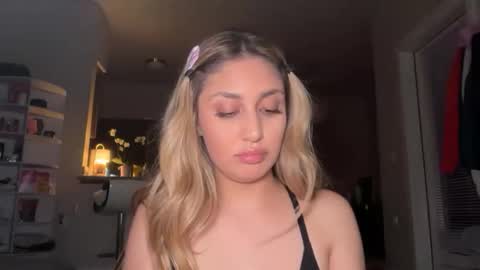 Snapshot of daniellarae1 chatting on 04/09/26, 05:29 daniellarae1 online show from 04/09/26, 05:29