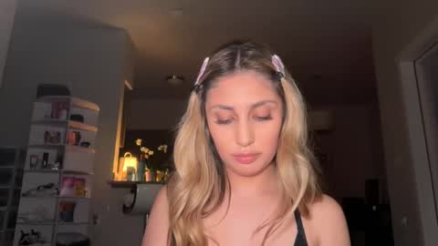 Snapshot of daniellarae1 chatting on 04/09/26, 06:19 daniellarae1 online show from 04/09/26, 06:19