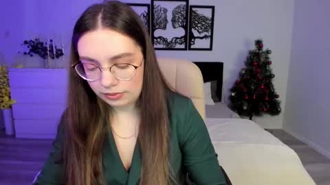 Snapshot of daniellasweet20 chatting on 12/17/24, 11:17 Daniella online show from 12/17/24, 11:17