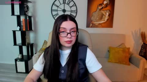 Snapshot of daniellasweet20 chatting on 03/11/25, 11:23 Daniella online show from 03/11/25, 11:23