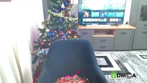 JessicaWhite online show from 12/19/25, 06:42