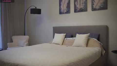 Danielle online show from 09/18/25, 09:44