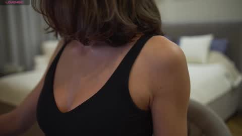 Danielle online show from 09/19/25, 06:30