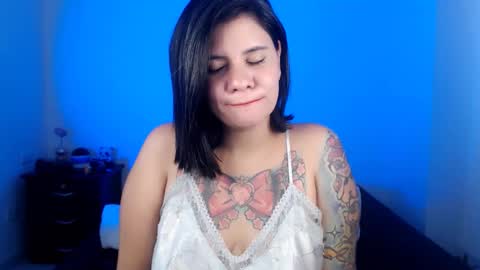 daniellerain online show from 01/10/25, 04:12