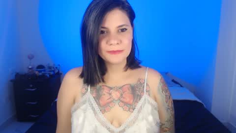 daniellerain online show from 02/02/25, 10:39