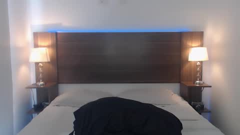 daniellerain online show from 11/09/25, 05:33