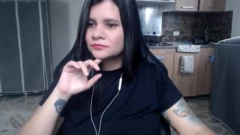 daniellerain online show from 02/02/26, 08:29