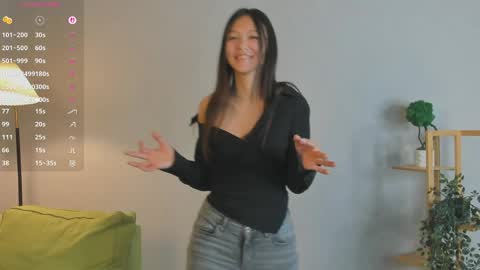 Snapshot of danielleschurg chatting on 02/23/26, 07:11 Jessica online show from 02/23/26, 07:11