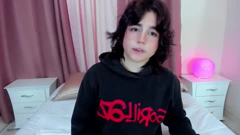 Danielle  online show from 12/01/25, 12:43