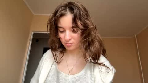 Snapshot of daniellevaulet chatting on 11/09/25, 07:28 Mia online show from 11/09/25, 07:28