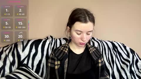 Snapshot of daniellevaulet chatting on 12/01/25, 07:24 Mia online show from 12/01/25, 07:24