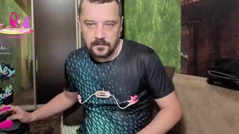 Snapshot of danielocool chatting on 10/14/25, 07:31 DanieloCool online show from 10/14/25, 07:31