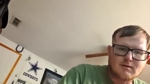 Snapshot of danielp_mod_cb chatting on 09/10/25, 10:10 Daniel y. online show from 09/10/25, 10:10