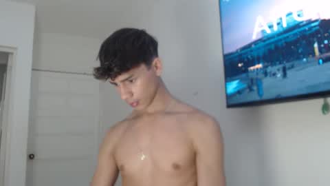 Snapshot of daniels_cruz chatting on 06/02/26, 03:08 Daniels Cruz online show from 06/02/26, 03:08