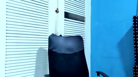 Snapshot of danii_scot chatting on 01/21/25, 04:10 Dani online show from 01/21/25, 04:10