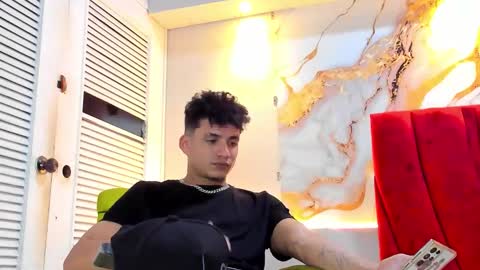 Snapshot of danii_scot chatting on 11/25/25, 04:12 Dani online show from 11/25/25, 04:12