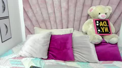 Snapshot of daniibelluci chatting on 11/14/25, 04:55 DaniiBelluci online show from 11/14/25, 04:55