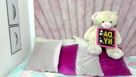 Snapshot of daniibelluci chatting on 11/27/25, 02:46 DaniiBelluci online show from 11/27/25, 02:46