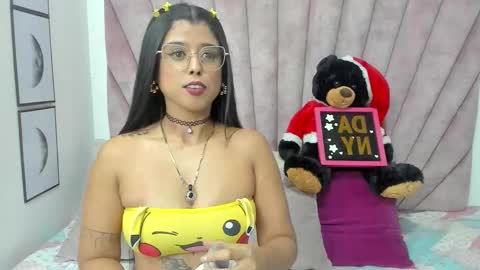 Snapshot of daniibelluci chatting on 12/02/25, 03:34 DaniiBelluci online show from 12/02/25, 03:34