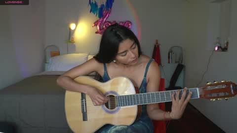 danalle .. online show from 12/24/24, 01:28