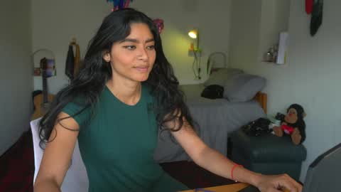 Snapshot of daniisla chatting on 05/24/26, 04:12 danalle .. online show from 05/24/26, 04:12