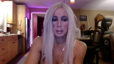 DanikaWhite69 online show from 04/16/26, 01:01