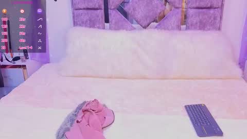 Snapshot of danilu_eva21 chatting on 09/28/25, 06:02 Danilu and Eva online show from 09/28/25, 06:02