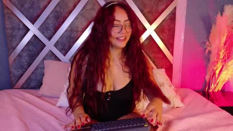 Snapshot of daninianderson chatting on 09/18/25, 05:09 daninianderson online show from 09/18/25, 05:09