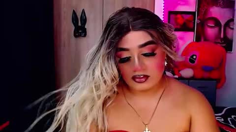 danipein online show from 10/31/25, 11:22