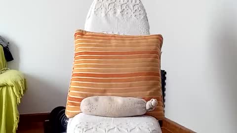 Snapshot of daniroca8 chatting on 10/27/25, 03:38 daniroca8 online show from 10/27/25, 03:38