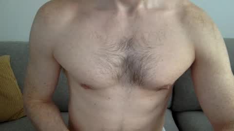 Snapshot of danishguysdicks chatting on 02/23/25, 02:25 Buzzy online show from 02/23/25, 02:25