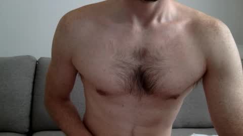 Snapshot of danishguysdicks chatting on 09/17/25, 10:50 Buzzy online show from 09/17/25, 10:50