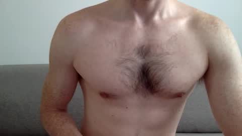 Snapshot of danishguysdicks chatting on 09/30/25, 06:29 Buzzy online show from 09/30/25, 06:29