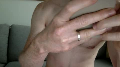 Snapshot of danishguysdicks chatting on 07/03/26, 06:42 Buzzy online show from 07/03/26, 06:42